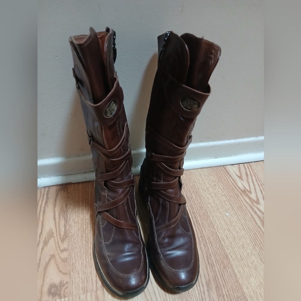 Cesare Piaciotti Knee-High Boots Sz:40